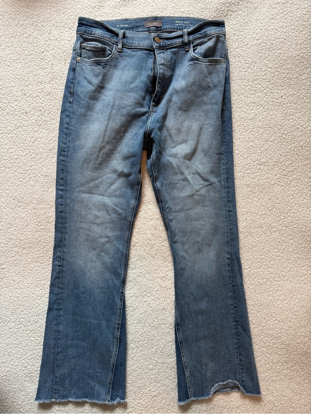 DL1961 “Bridget Boot”
High rise Instasculpt Crop